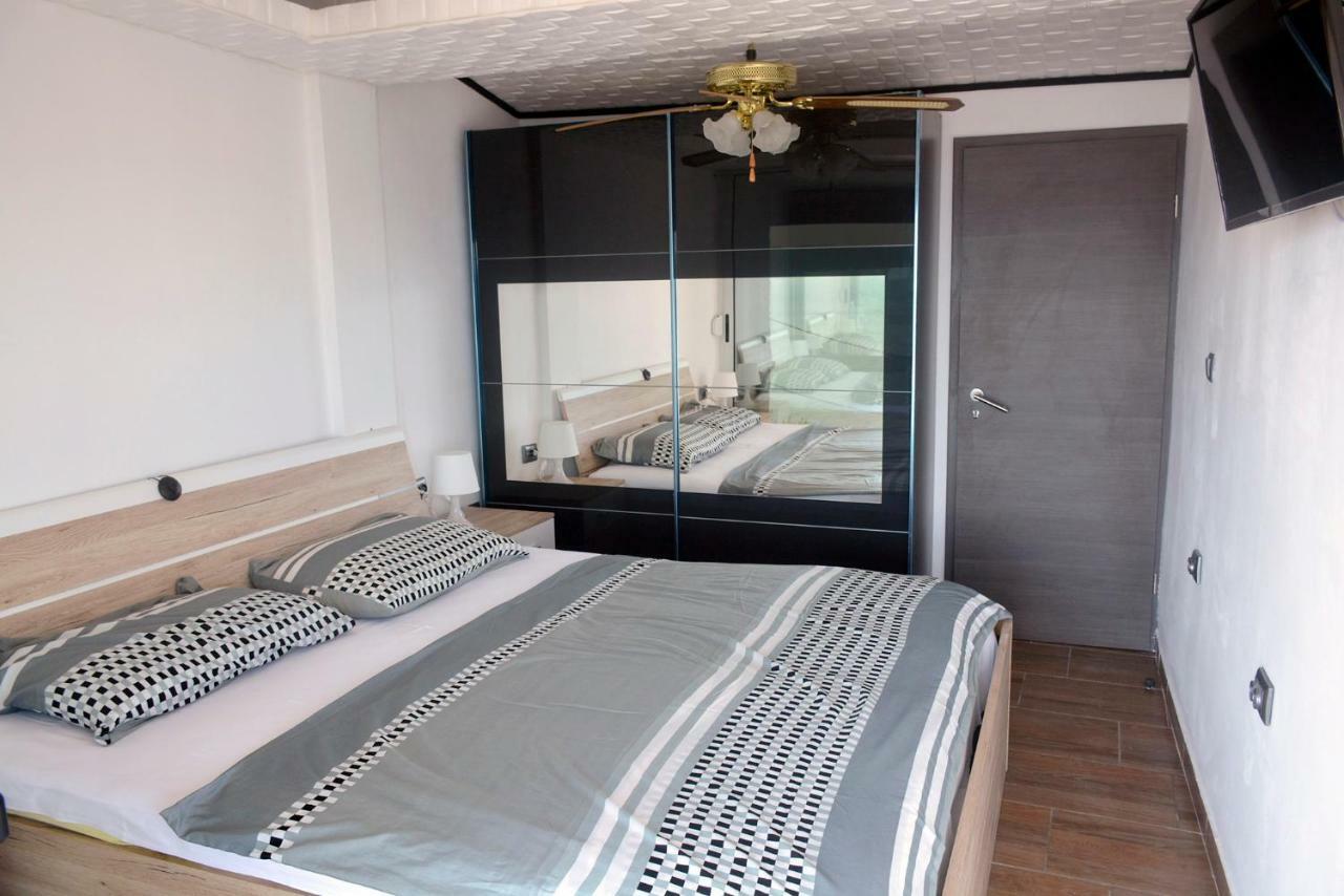 Villa Iva Pisak Bagian luar foto